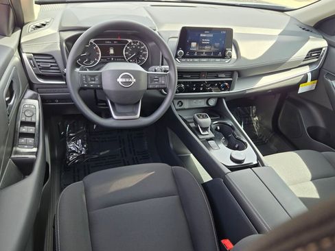 Used 2026 Nissan Rogue S AWD/4WD image 15