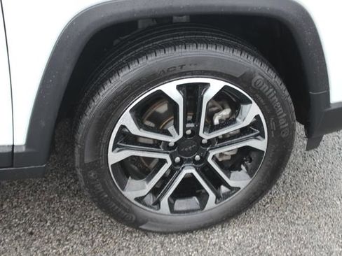 Used 2022 Jeep Compass Limited w/ Sun and Sound Group image 37