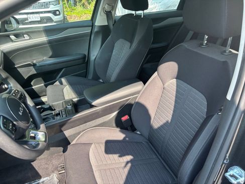 Used 2025 Kia K5 LXS FWD image 23