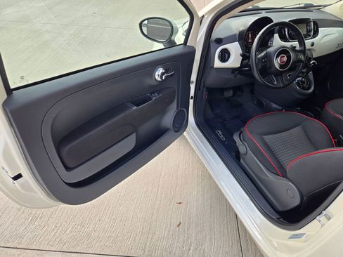 Used 2017 FIAT 500 Pop image 10