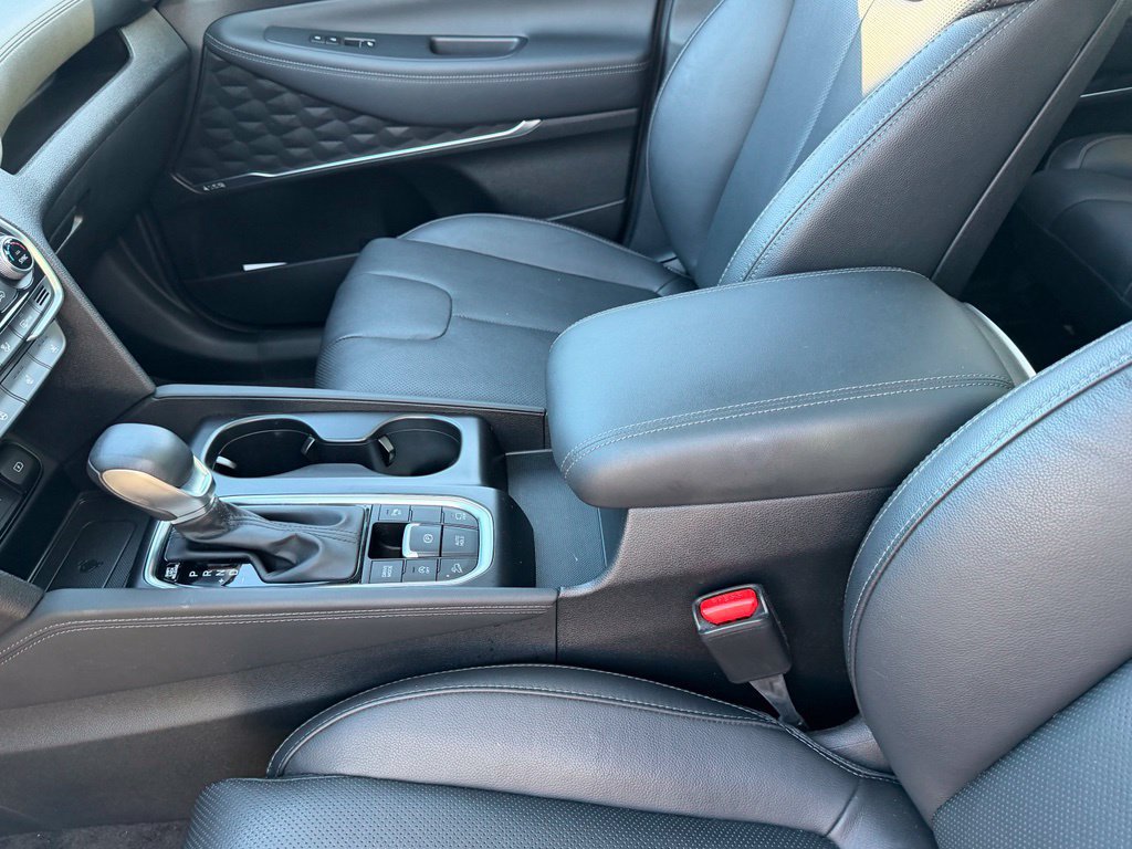 Used 2020 Hyundai Santa Fe Limited AWD/4WD image 11