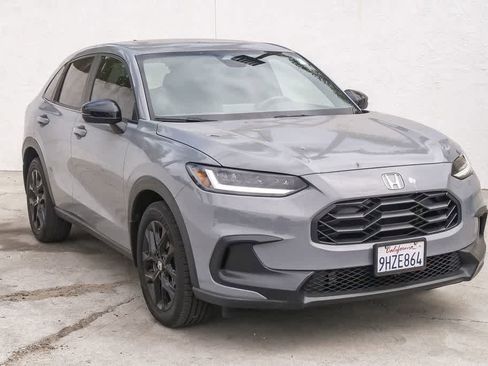 Used 2024 Honda HR-V Sport image 3