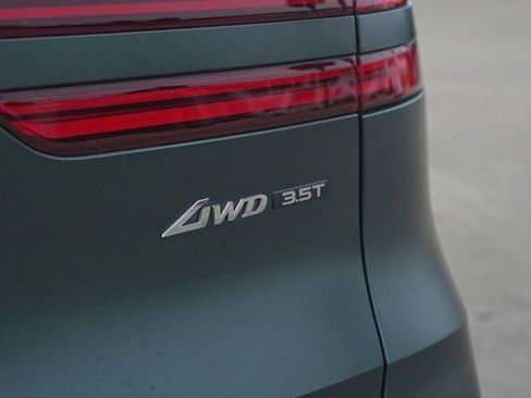 Used 2024 Genesis GV70 3.5T Sport w/ Sport Prestige Package AWD/4WD image 8