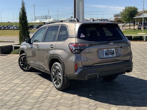 New 2025 Subaru Forester Limited image 3