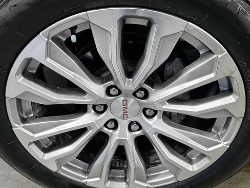 Used 2023 GMC Yukon Denali image 33