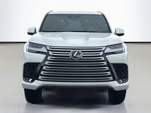 Used 2026 Lexus LX 600 4WD w/ Luxury Package image 8
