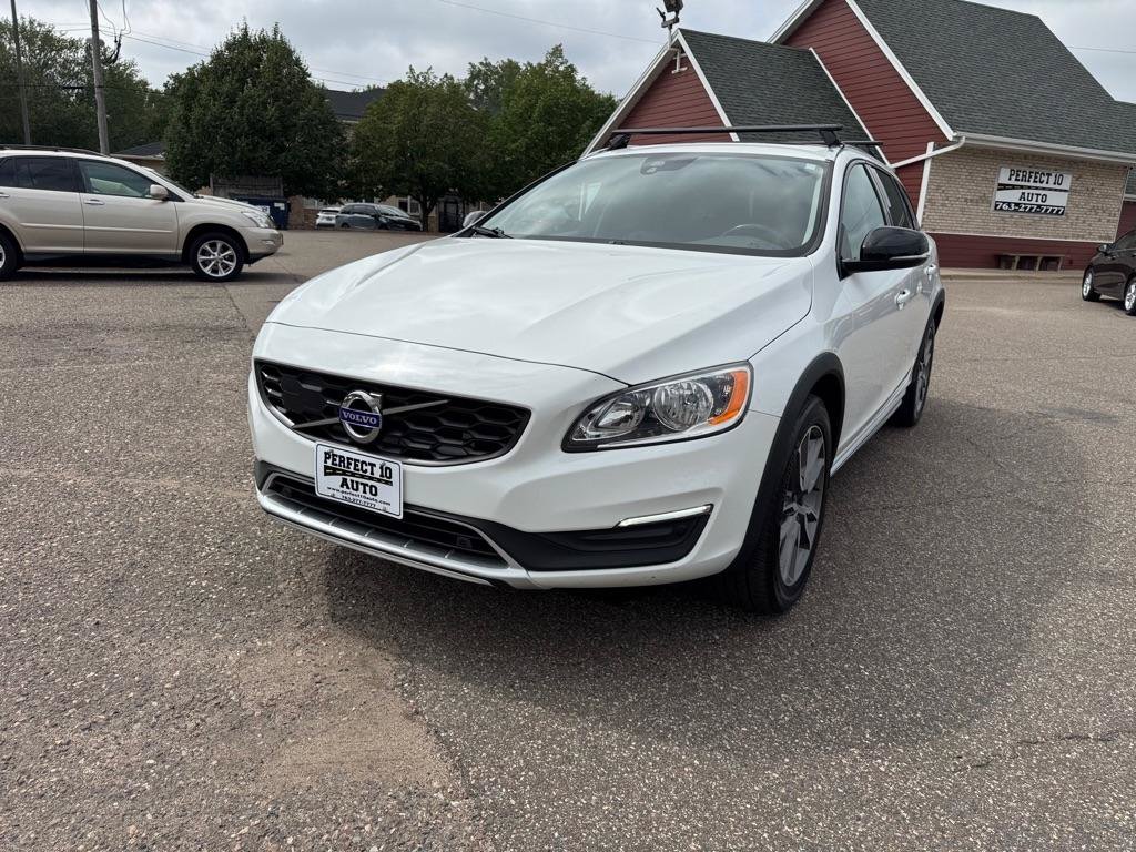 Used 2018 Volvo V60 T5 Cross Country w/ Convenience Package AWD/4WD image 11