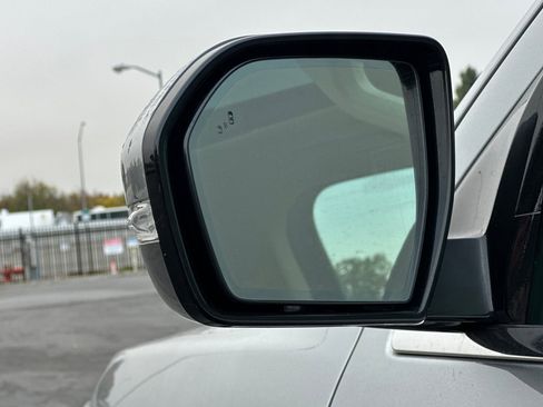 Used 2023 Ford Expedition Limited image 56