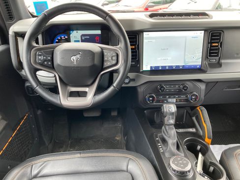 Used 2023 Ford Bronco Badlands w/ Sasquatch Package image 10