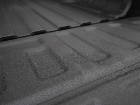 Used 2018 GMC Sierra 1500 SLT w/ SLT Premium Package image 12