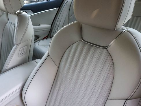 New 2026 Genesis G70 2.5T Prestige image 29