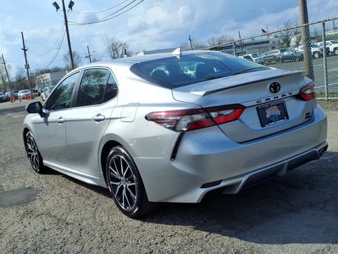 Used 2024 Toyota Camry SE w/ Cold Weather Package image 4