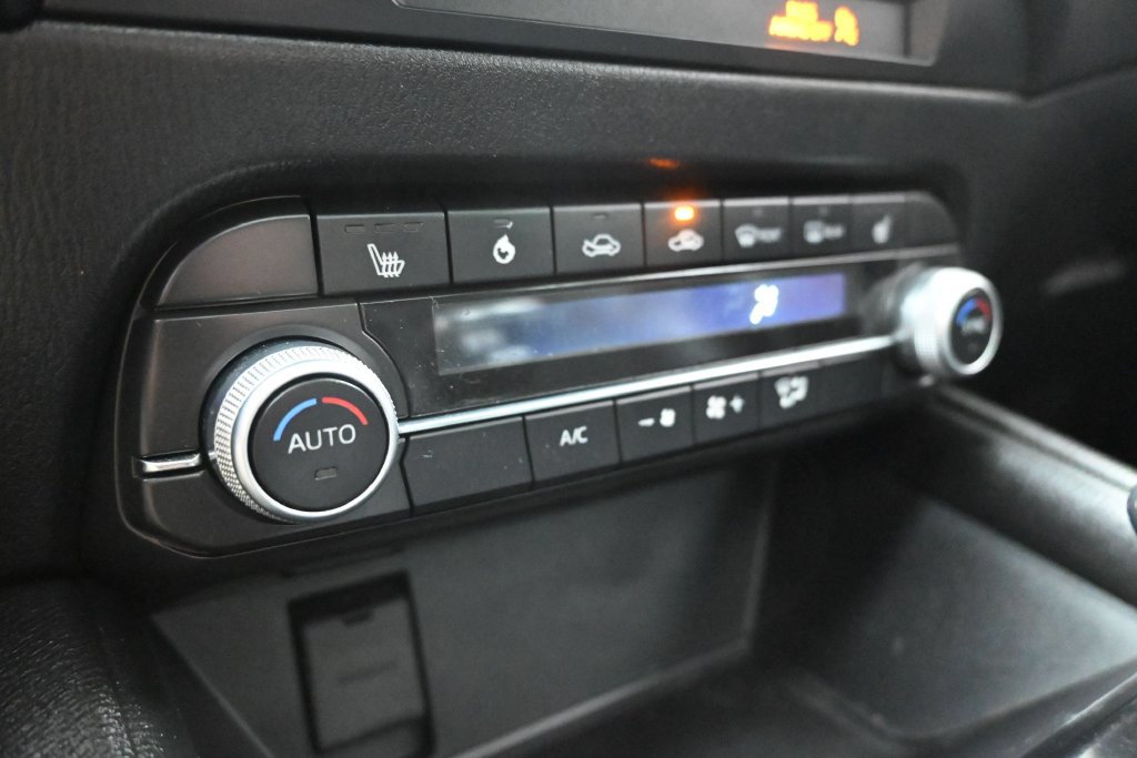 Used 2020 MAZDA CX-5 Touring FWD image 11