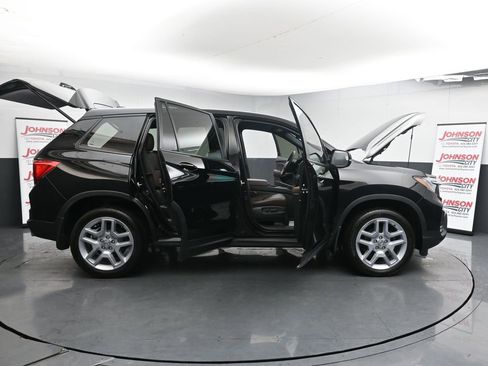 Used 2024 Honda Passport EX-L image 43