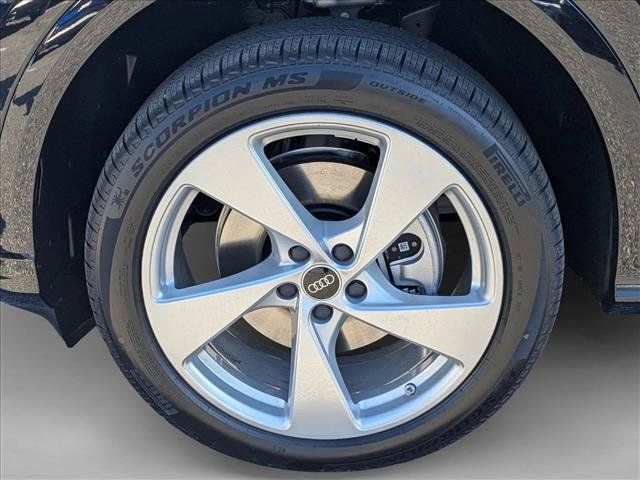 New 2025 Audi Q5 Premium AWD/4WD image 9