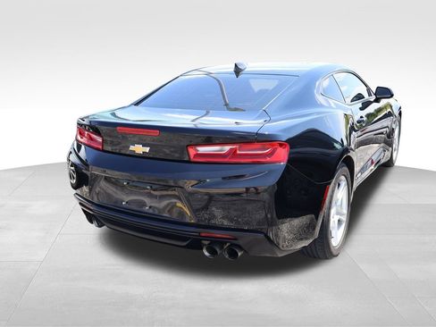 Used 2017 Chevrolet Camaro LT RWD image 17