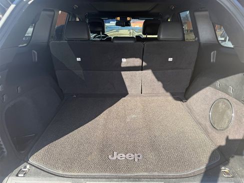 Used 2015 Jeep Grand Cherokee Summit image 40