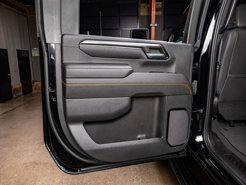 Used 2024 GMC Sierra 2500 AT4 w/ AT4 Premium Plus Package image 36