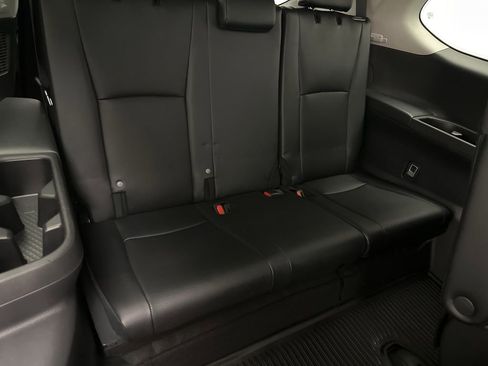 Used 2024 Toyota Grand Highlander XLE image 11