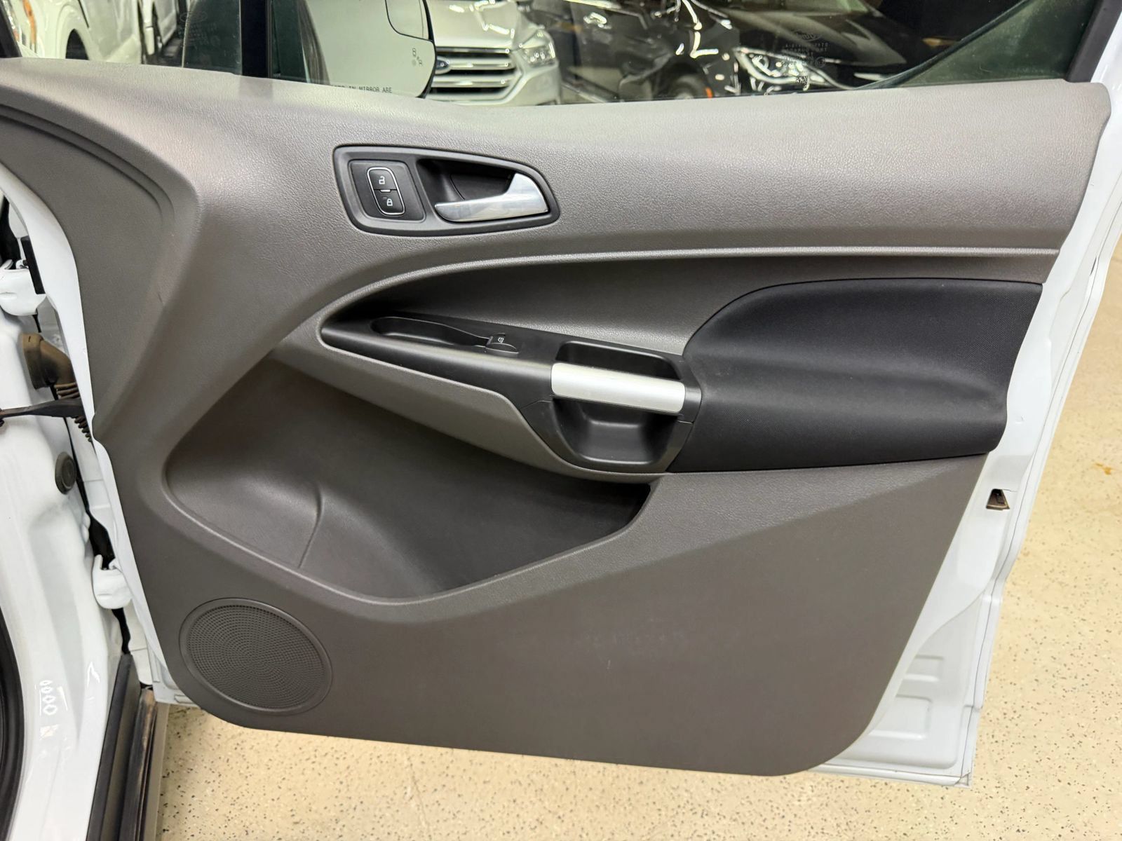 Used 2020 Ford Transit Connect XLT FWD image 35