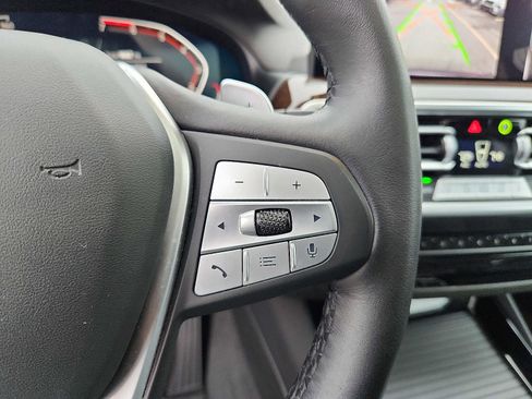 Used 2024 BMW X3 xDrive30i w/ Premium Package image 21