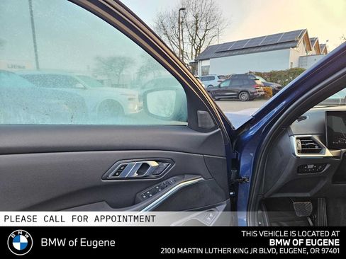 Used 2023 BMW 330i xDrive Sedan w/ Parking Assistance Package AWD/4WD image 23