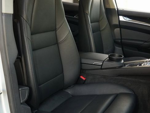 Used 2014 Porsche Panamera S image 10