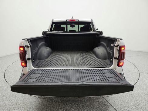 Used 2019 RAM 1500 Laramie RWD image 18