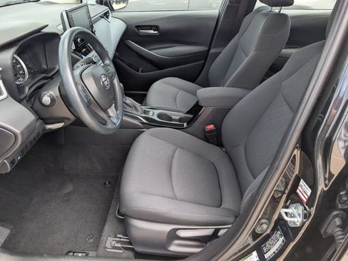 Used 2020 Toyota Corolla LE FWD image 7