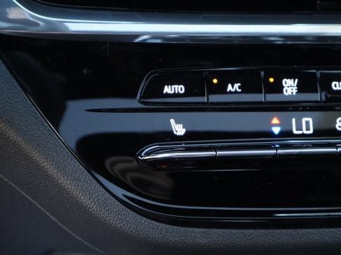 New 2026 Buick Envista Sport Touring FWD image 34