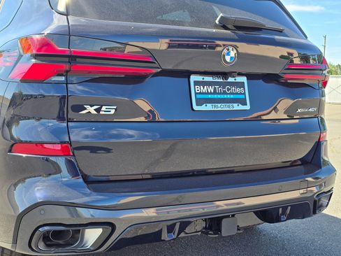 New 2026 BMW X5 xDrive40i w/ M Sport Package AWD/4WD image 37
