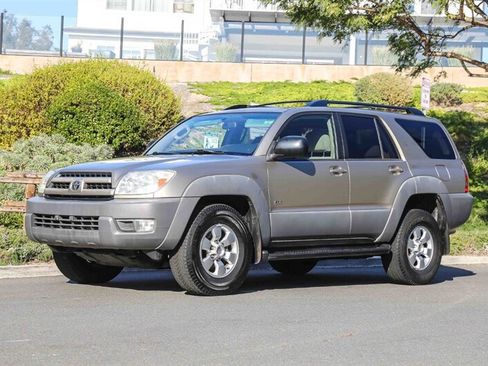 Used 2003 Toyota 4Runner SR5 RWD image 4