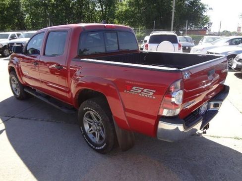 Used 2014 Toyota Tacoma PreRunner w/ SR5 Package image 6