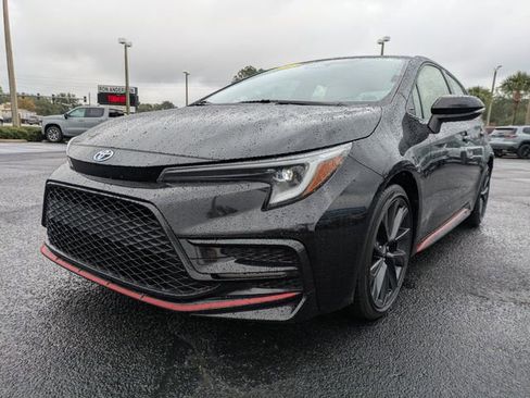 Used 2023 Toyota Corolla SE image 9