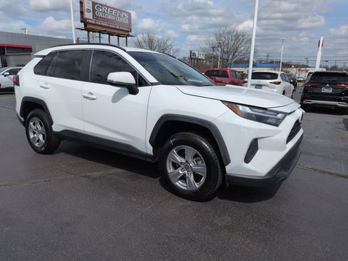 Used 2023 Toyota RAV4 XLE image 7