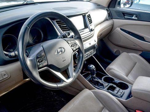 Used 2017 Hyundai Tucson Limited w/ Limited Ultimate Package 03 image 11