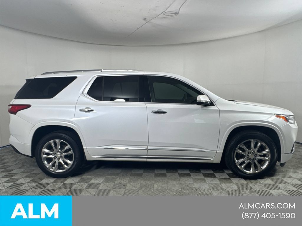 Used 2020 Chevrolet Traverse High Country w/ LPO, Cargo Package FWD image 5