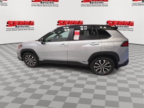 Certified 2024 Toyota Corolla Cross SE w/ Moonroof Package image 6