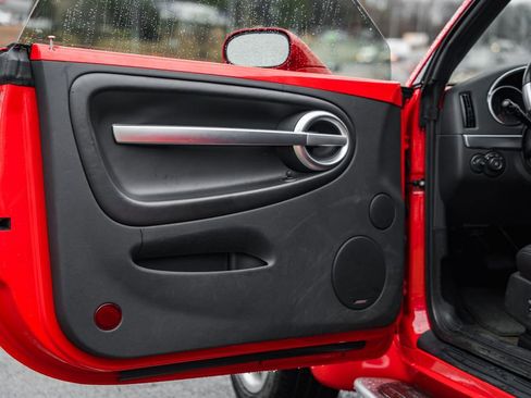 Used 2003 Chevrolet SSR w/ Preferred Equipment Group image 33