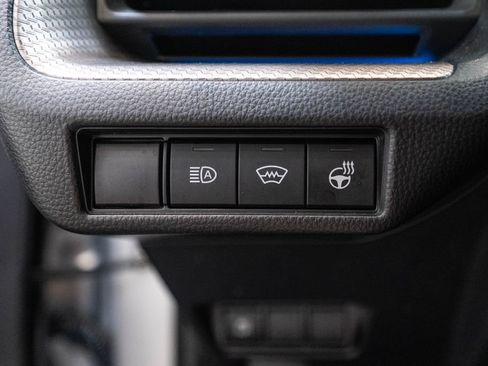 Certified 2025 Toyota Prius XLE FWD image 22