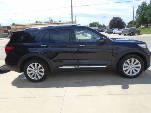 Used 2024 Ford Explorer Limited w/ Limited Technology Package AWD/4WD image 14