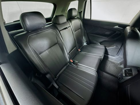 Used 2024 Volkswagen Tiguan SE image 26