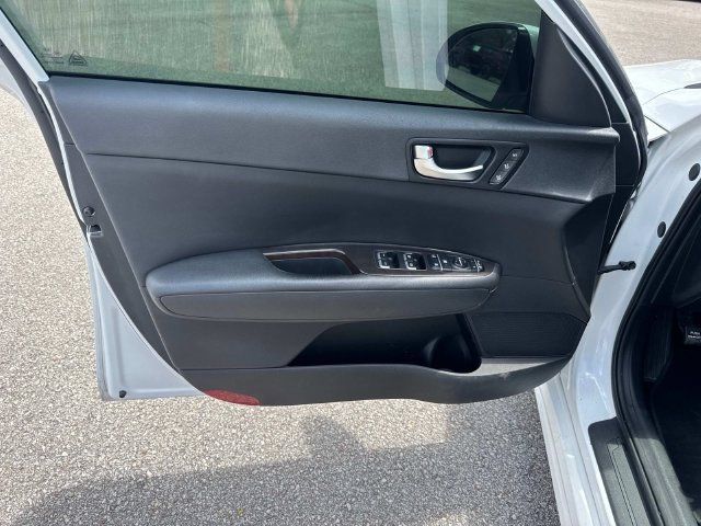 Used 2018 Kia Optima EX w/ Premium Package FWD image 26