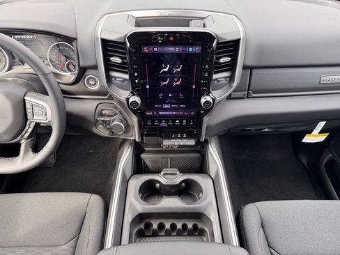 New 2026 RAM 1500 Big Horn AWD/4WD image 12