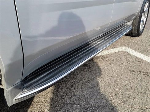 Used 2017 GMC Yukon XL SLT image 10