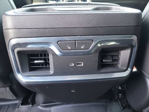 Used 2023 GMC Sierra 1500 Denali w/ Technology Package AWD/4WD image 12