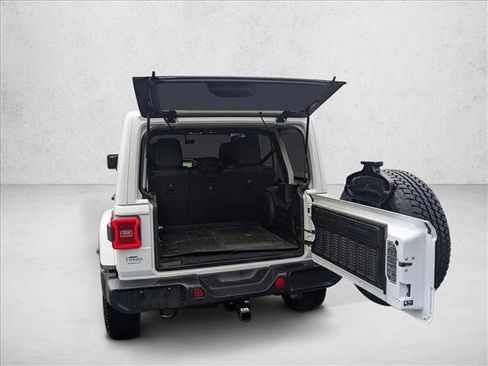 Used 2021 Jeep Wrangler Unlimited Sahara image 7