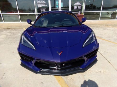 Used 2025 Chevrolet Corvette Stingray Preferred Cpe w/ Z51 Performance Package RWD image 2
