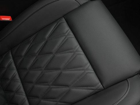 Used 2025 Nissan Rogue Platinum w/ Tech Package image 16