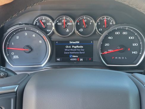 Used 2020 Chevrolet Silverado 2500 LTZ w/ LTZ Convenience Package AWD/4WD image 12